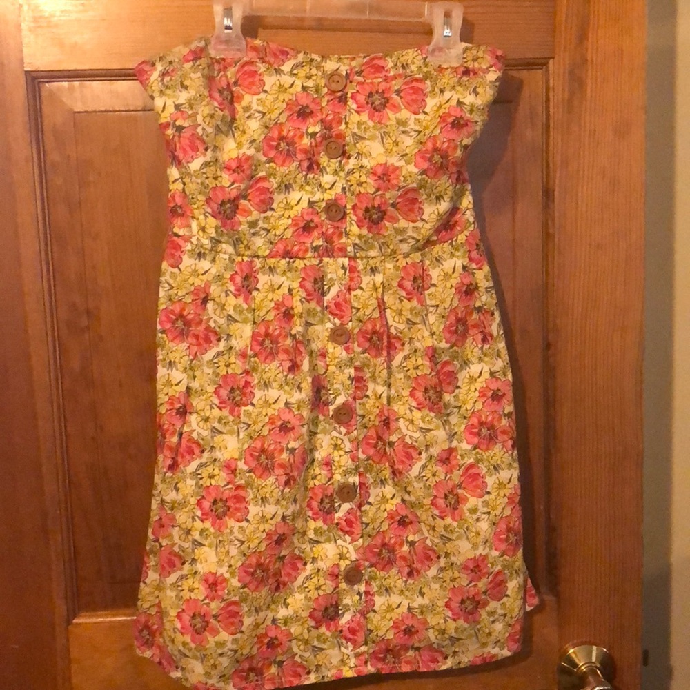 City Triangles Sleeveless Dress